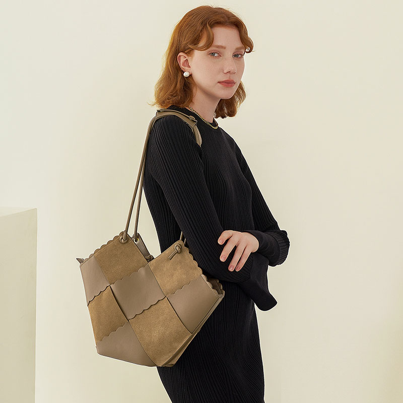 スエード レザー スリング トート バッグの女性の仕事の毎日の使用のハンドバッグ